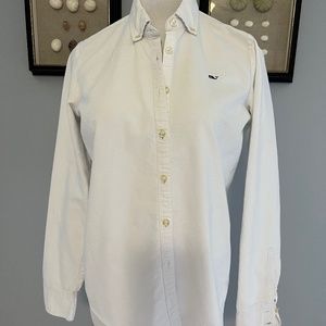 Vineyard vines button down shirt